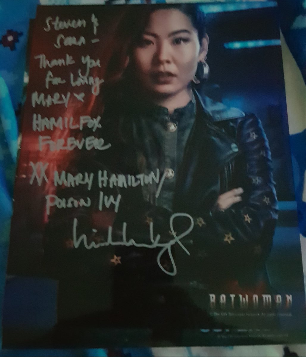 kissedbychyler's tweet photo. Much tv. Meagan said Denzel Washington. 
I asked Nicole Maines in Meet and Greet if she had seen Chylers new show and she said she hadnt and that shes a bad friend 😂 Then went onto to say shes watching staz in Game of Thrones right now for the first time. #ultimatesapokolips https://t.co/d0QbVIHjbS