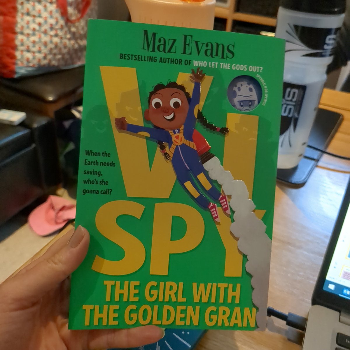 MrsETeacher's tweet image. @MazAuthor @MaryAliceEvans After finishing the last book yesterday, my little lady dashed out with her dad today to get the next installment of #VISpy They couldn't wait to find out what happens next 👍☺️📚🤩 #captivatingcharactersandplots #youngreaders #abookoutthereforeveryone