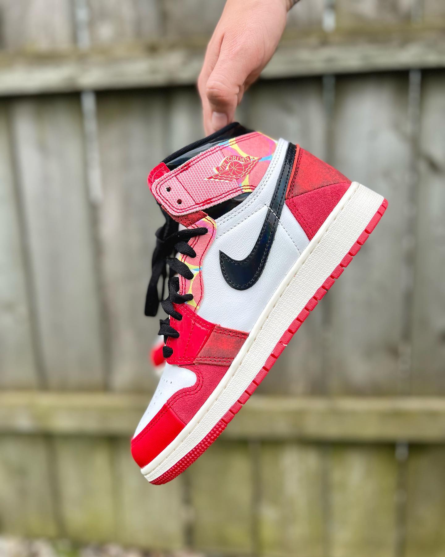 Nike Air Jordan 1 スパイダーマンとブレットミッドセット29cm Nike Air Jordan 1 スパイダーマンとブレットミッドセット29cm