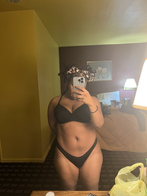 Star’s pics and videos