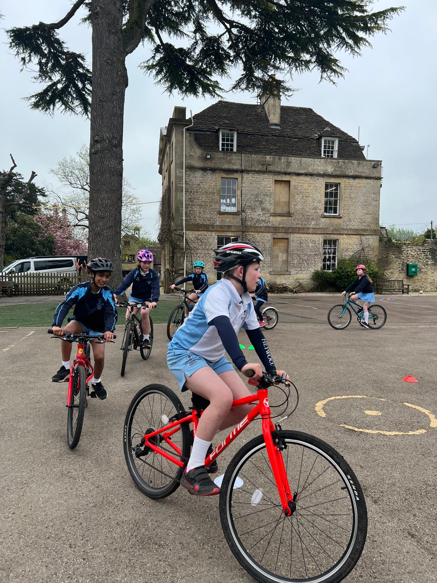 Year 6 have been learning the practical skills they will need to cycle safely on today's roads, including passing stationary vehicles safely, negotiating junctions and understanding signals and road markings. Well done, Year 6! #Bikeability #Lifeskills