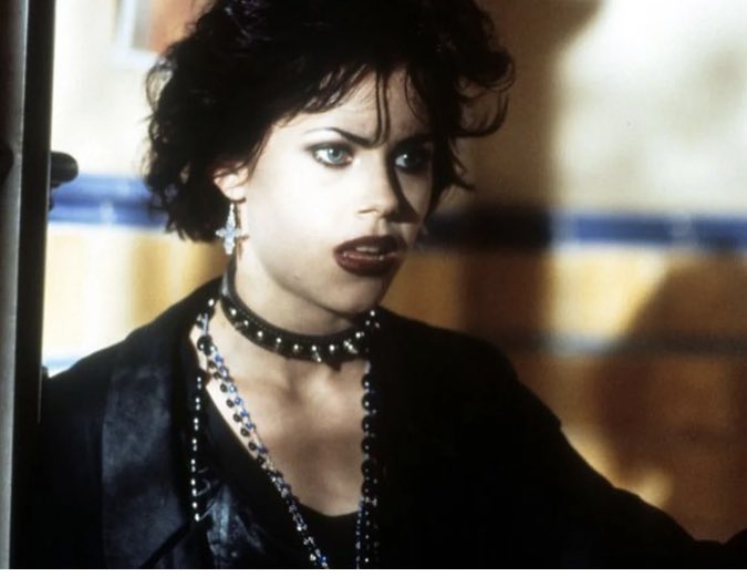 I still can’t get over Fairuza Balk being Mildred Hubble in #TheWorstWitch and Nancy in #TheCraft.

They were the two pieces of media that got me into witches.