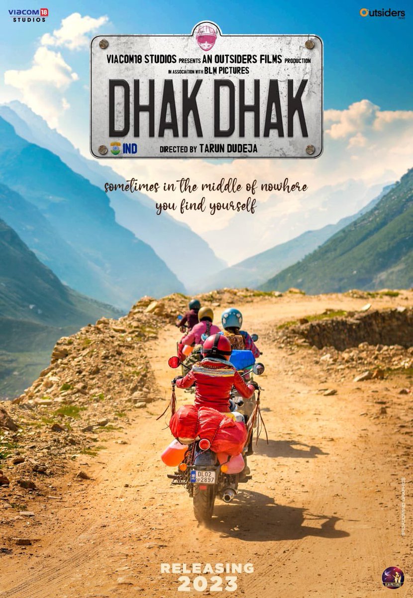 taran_adarsh's tweet photo. ‘FIGHTER’, ‘RRKPK’, ‘OMG2’, ‘SUSPECTS’: VIACOM18 ANNOUNCES ITS IMPRESSIVE LINE-UP… #Viacom18Studios announces its line-up of movies for 2023-2024…
⭐️ #Fighter
⭐️ #RockyAurRaniKiPremKahani
⭐️ #OMG2
⭐️ #Suspects
⭐️ #DhakDhak
⭐️ #ShasrtyVsShastry
The slate also includes #Hollywood films and web series.
#AjitAndhare