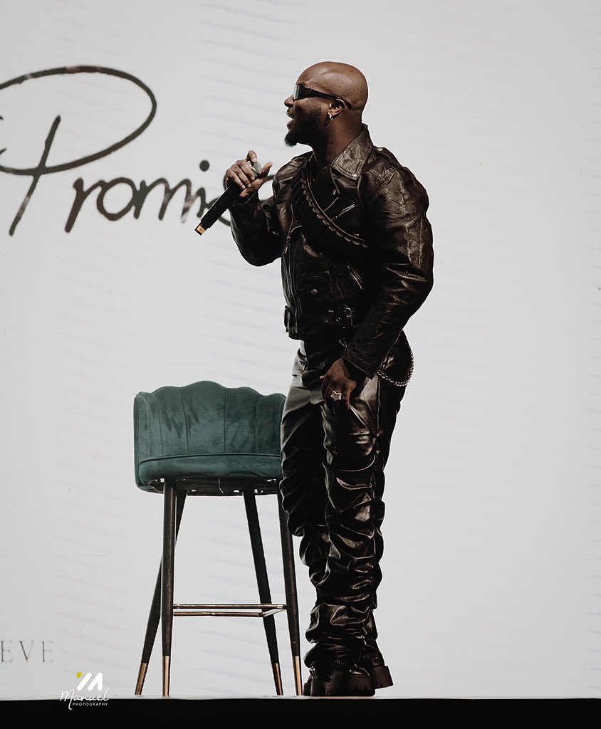 utvghana's tweet photo. Dapper-looking @IamKingPromise at the #24VGMA
#UTVGhana https://t.co/YV63I5iYfl