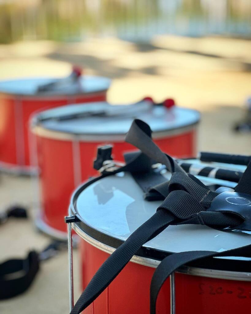 🎶🥁🎵 Descobreix la màgia de la percussió amb els nostres tallers de batucada! Siguis principiant o avançat, t'assegurem que t'ho passaràs genial aprenent a tocar diferents instruments de percussió i ritmes de batucada. Vine a connectar amb altres pers… instagr.am/p/Cr_CpBStSnI/