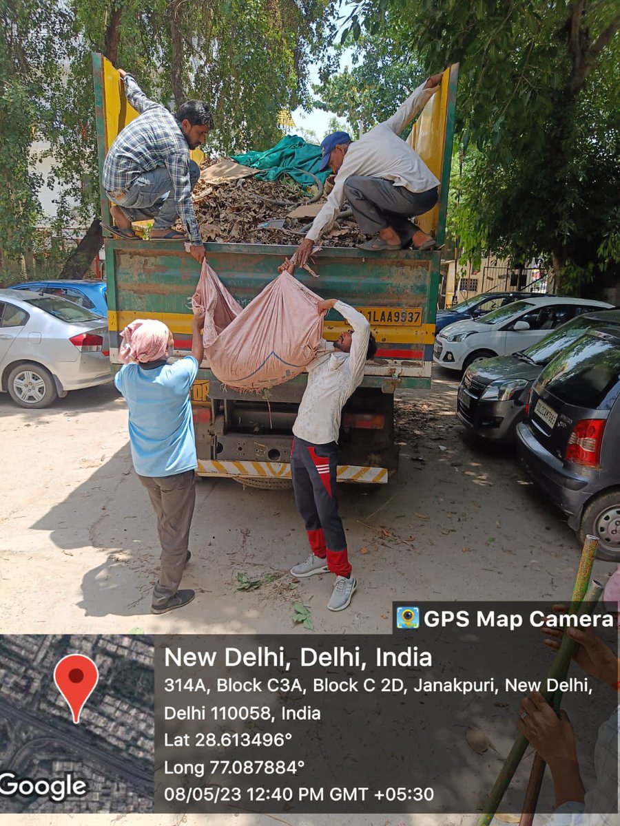 aapdimpleahuja's tweet photo. 🍀Park Cleaning Drive 🍀
Location :- Block C3 , SFS Flats, Janakpuri 
Date :- 8th May 2023
#ward104 #Janakpuri #blocksfs #blockc3 @ipathak25 https://t.co/9vqprcJoBq