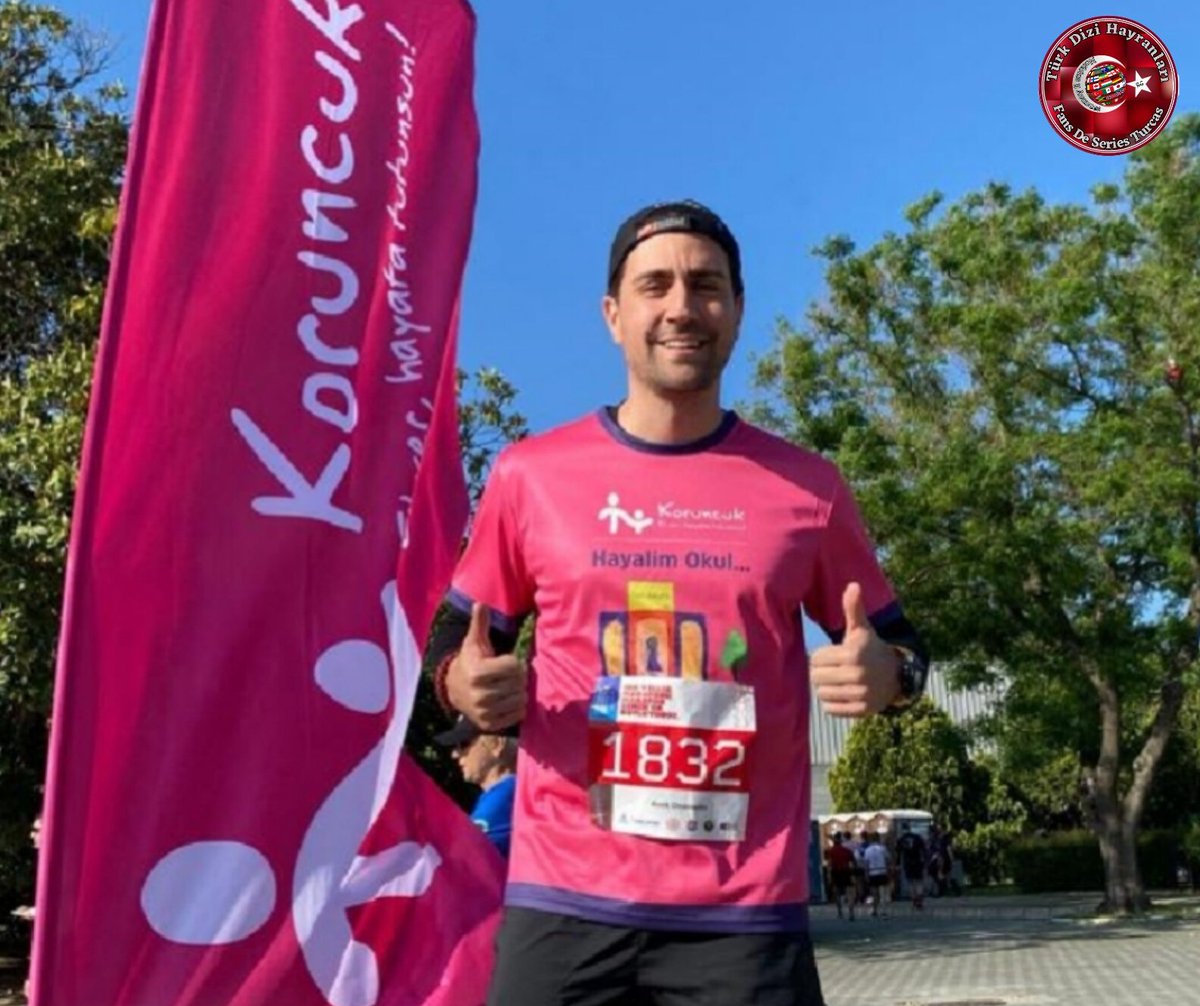 #ÇağlarErtuğrul corrió con el número 1832 para la campaña My Dream School, que se organizó con la Fundación Koruncuk en Maratonİzmir para donaciones a las niños afectados por el terremoto, y completó con éxito todo el curso.
(Llegó primero)