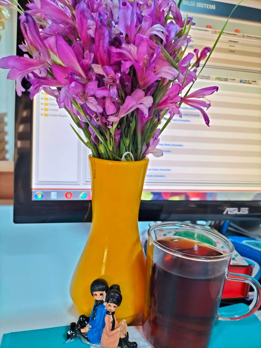 Ayten16670150's tweet photo. Kahveyle Çay arasında kaldıysan
#Çayı seç
Kırk yıllık aşkın olacağına
#Ömürlük bir #sevdan olur.🌺 https://t.co/0ajLArMSjk