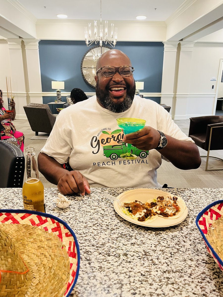 We want to thank all our residents for stopping by and celebrating Cinco De Mayo with us!
See all the photos at: facebook.com/TheStationatRi…
#CincoDeMayo #Celebration 
#ResidentEvents #Community #WeLoveOurResidents #Macon #LoveWhereYouLive