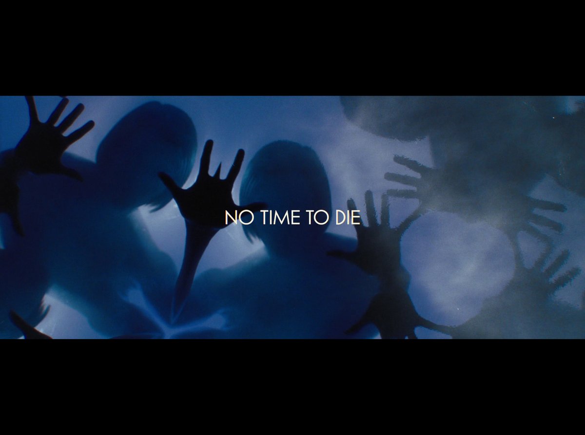 thricechampion's tweet image. A THREAD 
Here’s a little bit of Bond for the Bank Holiday- the hypothesis is: is NO TIME TO DIE secretly a remake of CASINO ROYALE? No, not that one: the one from 1967 with David Niven.
Here’s the evidence - spoilers for both! 1/11
#JamesBond007