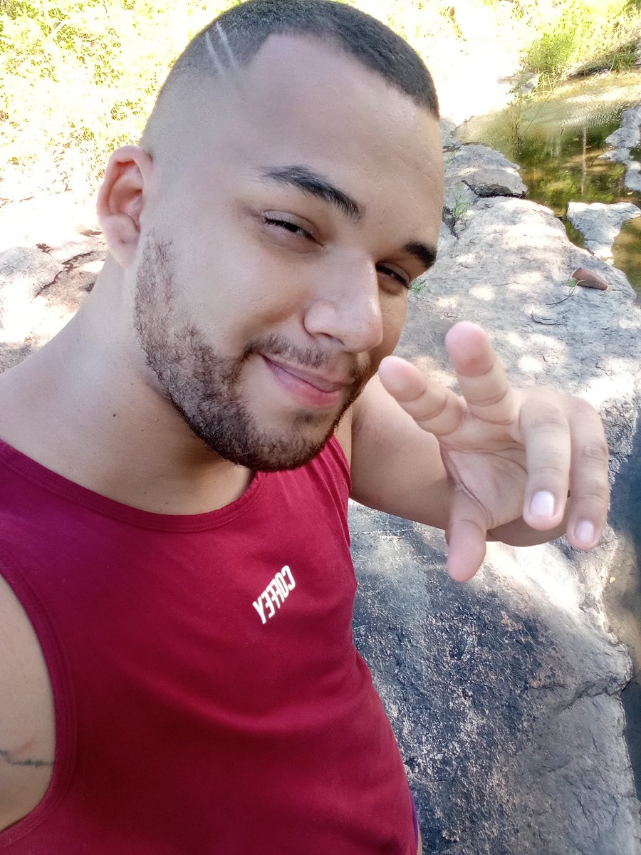 igorpaulloofc12's tweet photo. Bom dia pessoá do twitter 😎 https://t.co/vuhBiZFezr