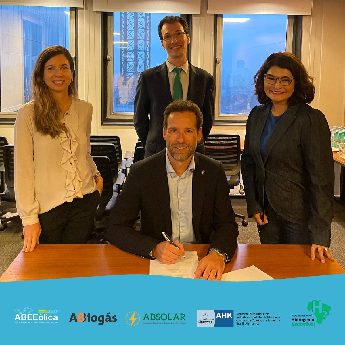 Para acelerar o desenvolvimento do mercado de hidrogênio, a ABEEólica tem orgulho de anunciar sua presença no Pacto Brasileiro pelo Hidrogênio Renovável. +