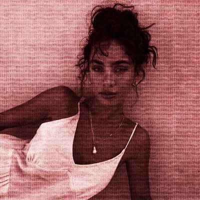 ANARQUlARP's tweet photo. ┌───── • 🇲🇽 • ─────┐
             @R0SAKD

┈─ Rosália Ricci Khalid.

➺ 𝙸𝙳𝙰𝙳𝙴: 27 anos.
➺ 𝙿𝚁𝙾𝙽𝙾𝙼𝙴: Ela/Dela.
➺ 𝚂𝙴𝚇𝚄𝙰𝙻𝙸𝙳𝙰𝙳𝙴: Bissexual.
➺ 𝙼𝙰𝙵𝙸𝙰: Royal Blood. https://t.co/8nvv0UqAJP