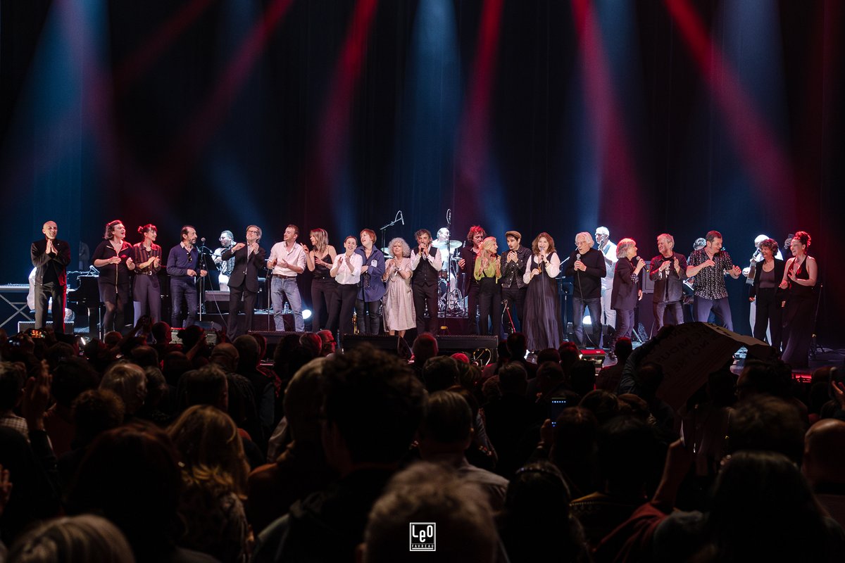 Merci à tous ! <a href="/OLYMPIAHALL/">L'Olympia</a>