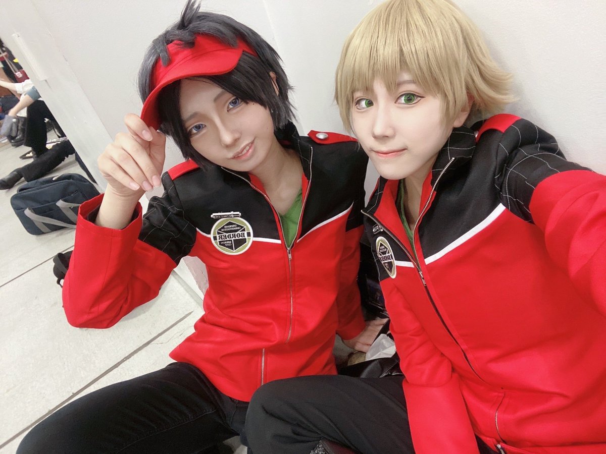 hamutaronu's tweet photo. 超吾が手に海くんで参戦してきたやつ載せてなかった！！
壁際で自撮りパシャってたら、気づいたらまわりにワートリコスの方たちがたくさんいて眼福でした😌

隠岐孝二:@a19927854 https://t.co/HTshbUp2Ds