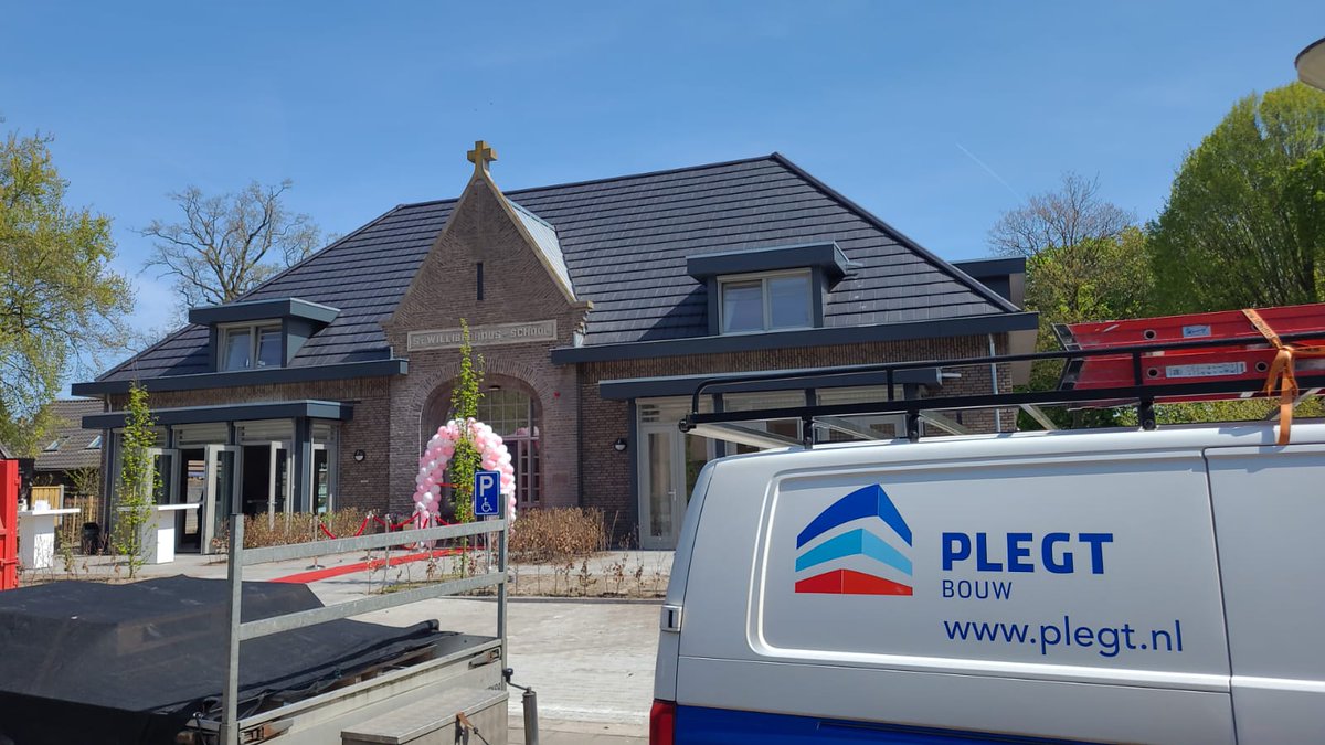 Plegt Bouwgroep tweet media