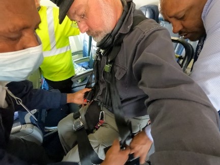MSactivist's tweet image. Scott’s experience: “Traveling using a wheelchair is stressful in ways most people don’t understand.  Imagine having to surrender your legs at the door of the aircraft, having to worry if they will be returned to you intact when you arrive at the next airport?” #TravelWithDignity