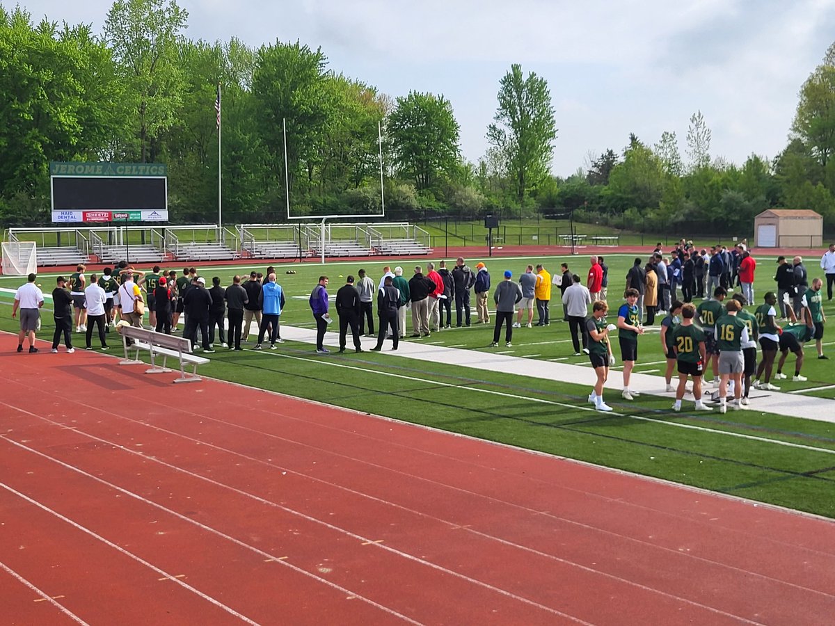 A huge thank you to the 75+ college coaches who came out to evaluate our guys today.
