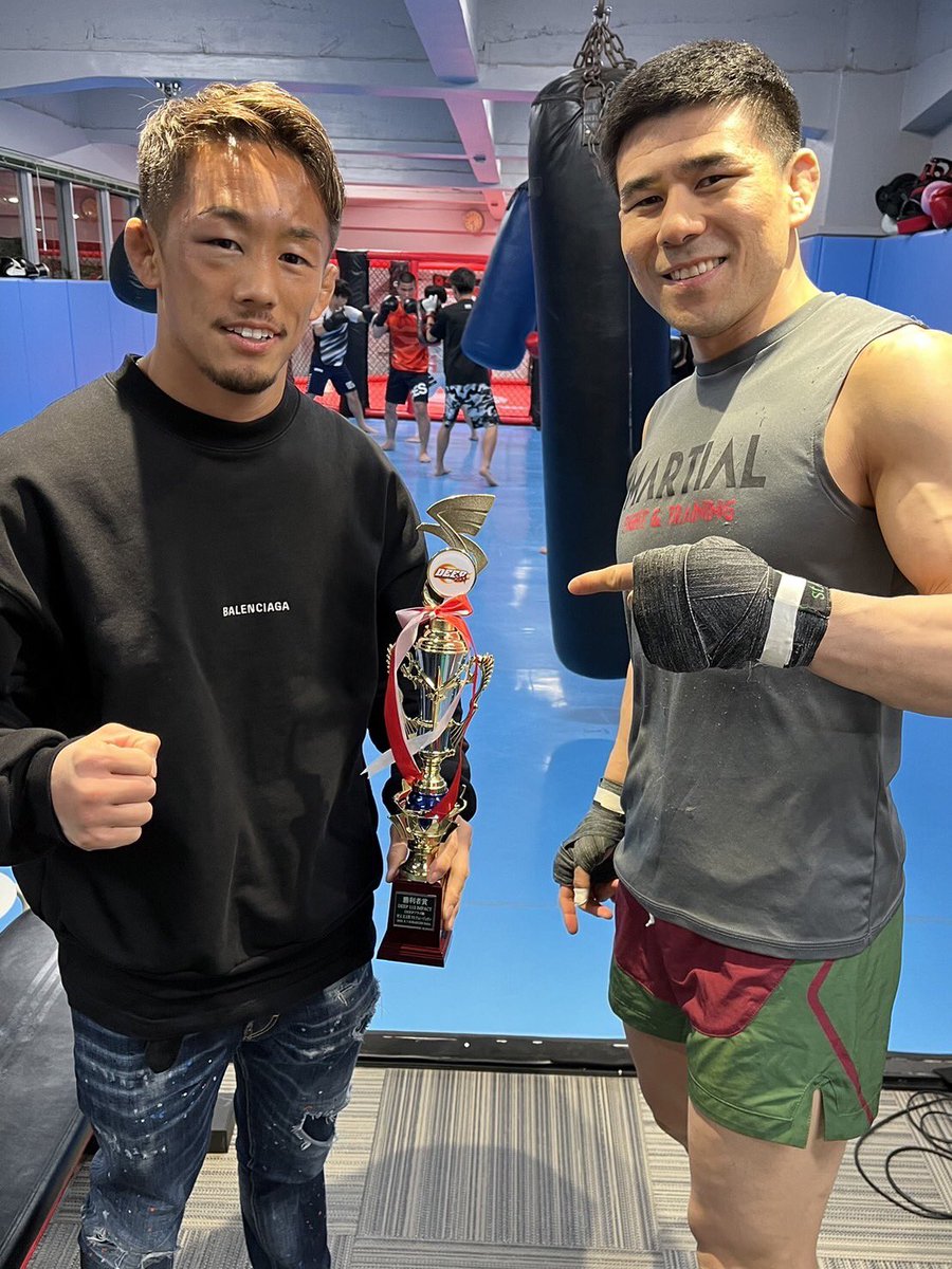 takasuke_kume's tweet photo. 牛若先輩勝利��めでとう🙌🙌🙌
@PrideTarou
#DEEP113 https://t.co/zFRfaybcWu