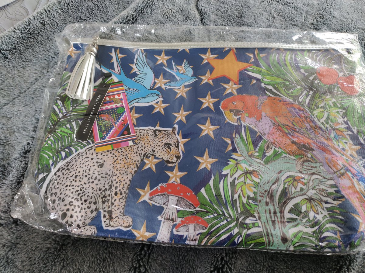 BevRigden's tweet image. How lucky am I! My gorgeous raffle prize won today at Thanet Disabled Riding Centre fete. #Vegan wash bag #Britishdesigner Jessica Russell Flint #animals