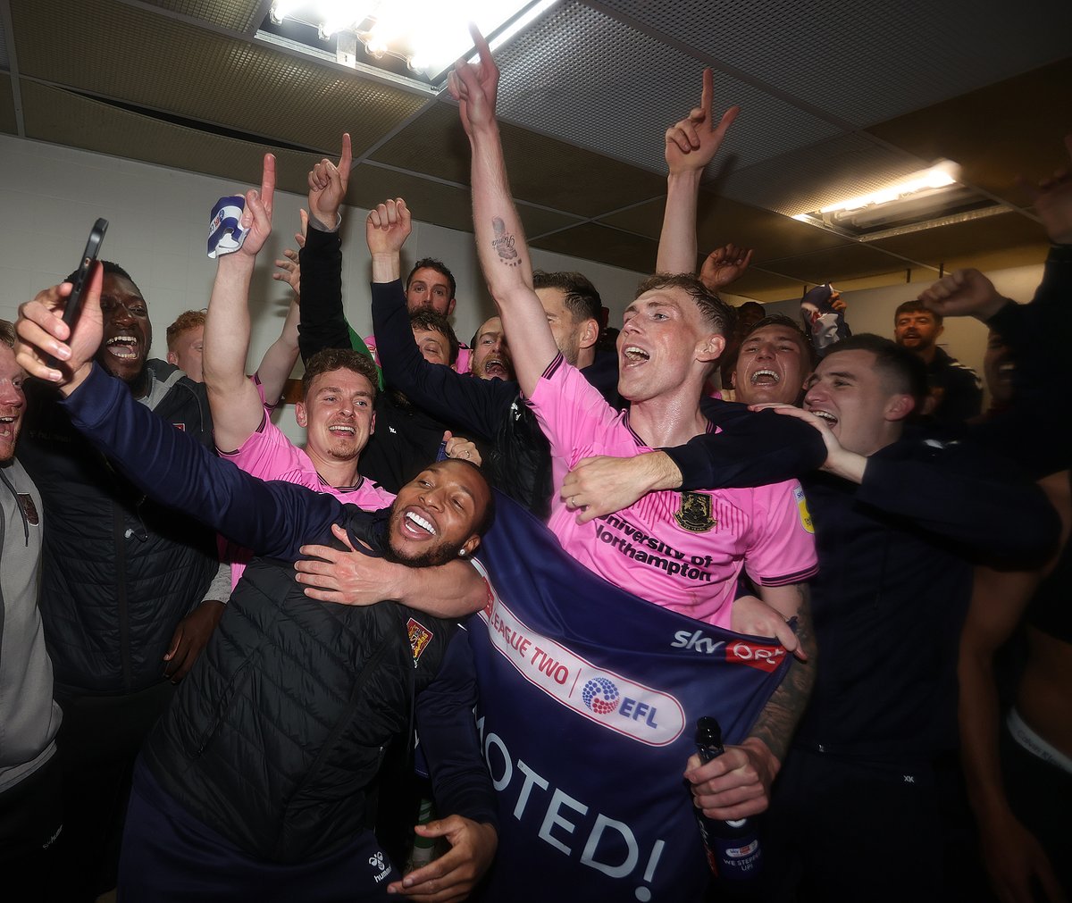 🔼 1⃣6⃣ 3⃣points in two seasons
⛔️ 37 clean sheets in two seasons
 46 wins in two seasons
⏫ In the top seven for 85 of 92 games over the last two seasons
⏫ In the top three for 68 out of 92 games over the last two seasons
#ProudToBe | #Together | #ShoeArmy 👞