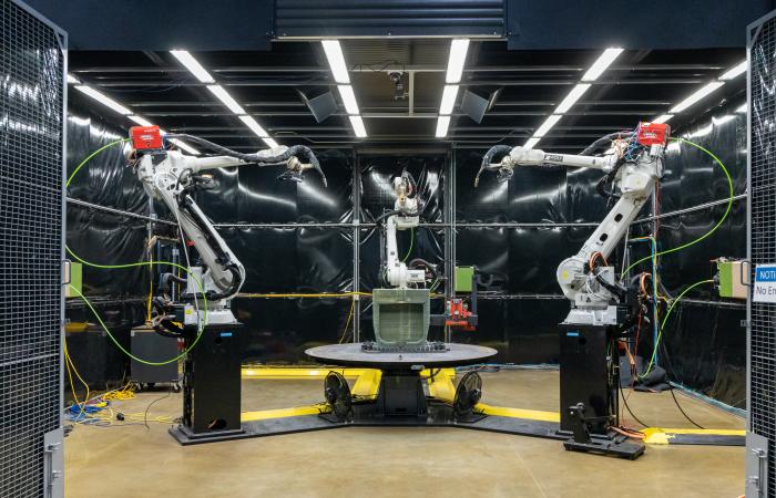 ORNLBio_Env's tweet photo. It's #WaterPowerWeek! @ORNL scientists are spreading the word about the lab's many tools supporting #hydropower at the annual @NatlHydroAssoc meeting. Check out one of our projects on how #AdvancedManufacturing can boost this essential power resource. https://t.co/lWspBhVPu8 https://t.co/q5tmpiZqsF
