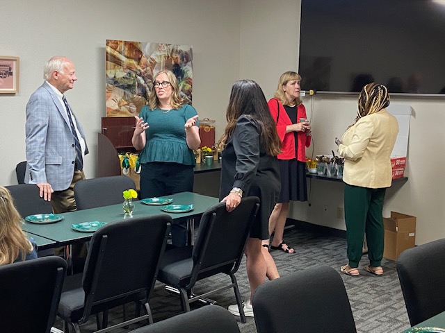 Many thanks to Pat Gallien, daughter Erin, and granddaughter Annabelle, who sponsored a lunch for the artists and art historians who donated works for auction benefitting the Kate Bronstein Memorial Scholarship  #baylor

<a href="/Baylor_AandS/">Baylor University College of Arts & Sciences</a>
<a href="/Baylor/">Baylor University</a>