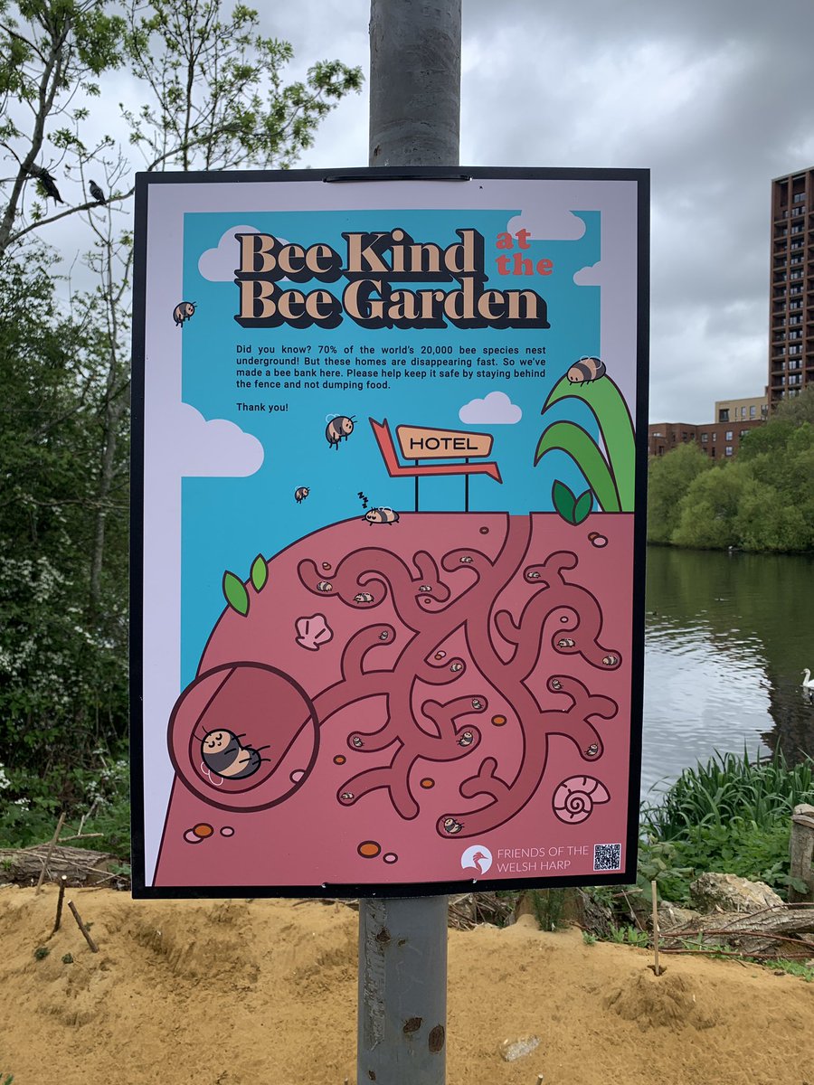 Another fantastic conservation day with a phenomenal turn out!
50 people collected litter and worked at the bee garden – putting down sand (as mulch and to encourage wildflower growth) and putting up our snazzy new sign 🐝