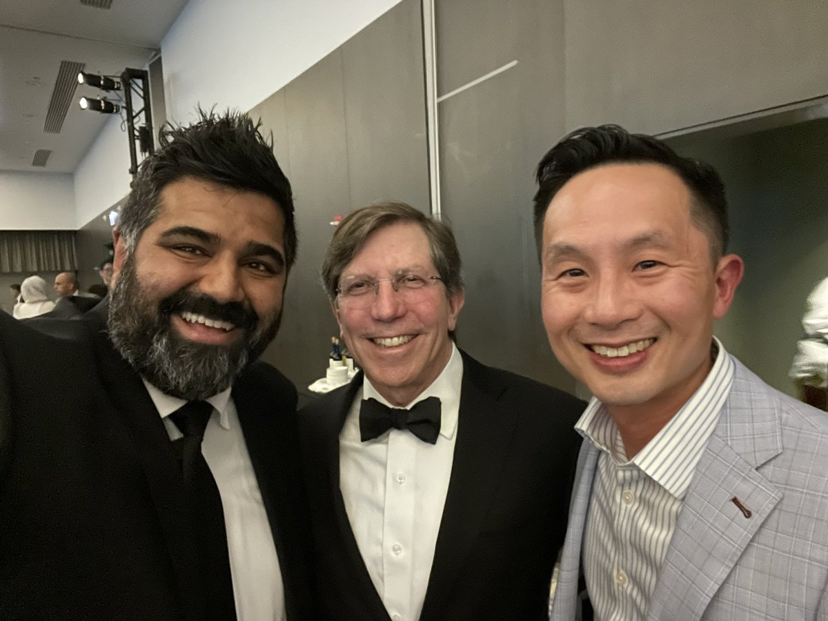 Quin (@quintheliumd) on Twitter photo Congrats to ASGE Crystal Award winner Dr. #VictorFox 💪 with last year’s winner Dr. #SimonLo. Go #pedsGI! #DDW2023 <a href="/jlightdale/">Jenifer Lightdale, MD, MPH</a> <a href="/barth617/">Brad Barth</a> <a href="/Pancreas_MD/">Amit Grover, MD</a> Congrats to ASGE Crystal Award winner Dr. #VictorFox 💪 with last year’s winner Dr. #SimonLo. Go #pedsGI! #DDW2023 <a href="/jlightdale/">Jenifer Lightdale, MD, MPH</a> <a href="/barth617/">Brad Barth</a> <a href="/Pancreas_MD/">Amit Grover, MD</a>