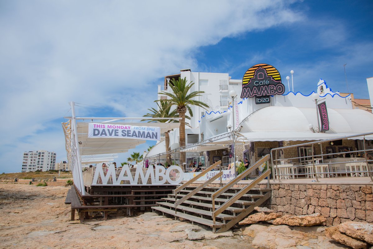 This Monday night we have an extraordinary sunset session with @daveseamandj and we are so excited! We’ll be going live! You don’t want to miss it! 🌅 #sunsetsession #daveseaman #mamboibiza #mambomondays