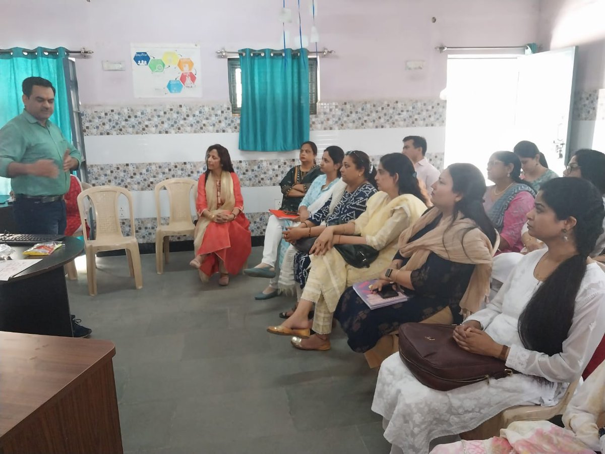 gcssspv's tweet photo. Mission buniyaad orientation program conducted in Govt.Coed SSS Preet Vihar (ID 1002351)on 8-5-2023 .Teachers developed full knowledge of different activities and pedagogies .Session was conducted successfully by Mentor Mr. Vishnu Pandey. @Dir_Education @gcssspv https://t.co/45pLdsZ12b