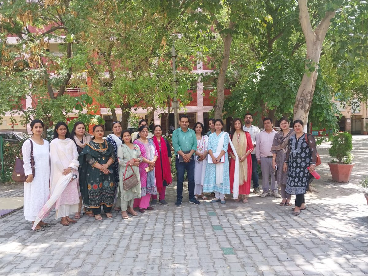 gcssspv's tweet photo. Mission buniyaad orientation program conducted in Govt.Coed SSS Preet Vihar (ID 1002351)on 8-5-2023 .Teachers developed full knowledge of different activities and pedagogies .Session was conducted successfully by Mentor Mr. Vishnu Pandey. @Dir_Education @gcssspv https://t.co/45pLdsZ12b