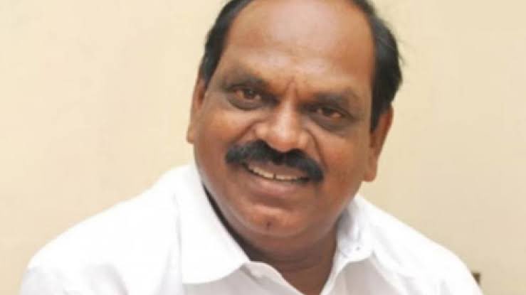 SavukkuOfficial's tweet photo. எடப்பாடி தலைமையை ஏத்துக்குறாரு போல. https://t.co/xtrLtEJuf4