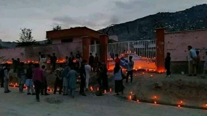 Mohammad_Deinel's tweet photo. 18ثور دومین سالیاد شهدای مکتب سیدالشهدا گرامی باد!
نفرین بر آن کوردلان که کودکان معصوم را به شهادت رساندند.
#StopHazaraGenocide https://t.co/L28j5V9dLf
