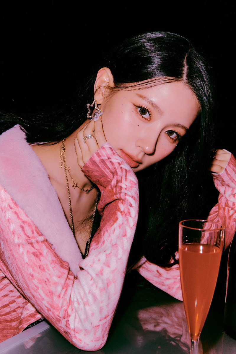 official_i_dle's tweet photo. (여자)아이들 오리지널 시리즈 [I feel]
Episode : '#Allergy'

'Allergy' MV Pre-Release
2023.05.10. 00:00 (KST)

(G)I-DLE 6th Mini Album [I feel]
2023.05.15. 18:00 (KST)

#여자아이들 #GIDLE
#미연 #MIYEON
#I_feel
#퀸카 #Queencard https://t.co/GDZxQIOmjV