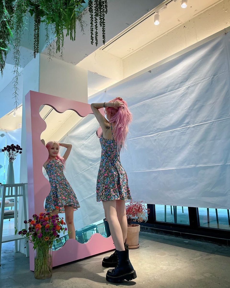 tinybluer's tweet image. Hoy está el día un poco más floreado de lo normal, solo porqué llegó el #𝕏𝐆IRLS1st𝐂B y siento que vamos a ser muchos (en especial yo) los emocionados por esta vuelta de estas bellezas @XGIRLStw #𝔐ASCARAㅡ𝔾ANG

· ꒰͡⠀·̩͙ ℙrincess ₊˚ #𝙰𝚝sushi · 🍙 ╯