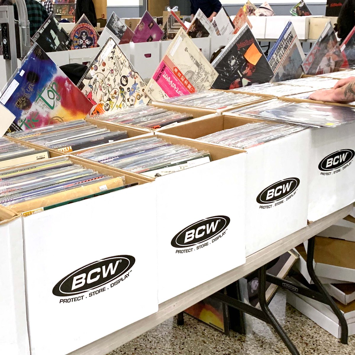 BCW_Records's tweet photo. The brand-new #SWMichiganRecordShow will be Sunday, May 14, at @LakeMichCollege 1100 Yore Ave, Benton Harbor, MI. Visit the BCW table to find record sleeves to protect your vinyl collection. Event details: https://t.co/4kRtCgtGkL https://t.co/E9kJLdfCtn
