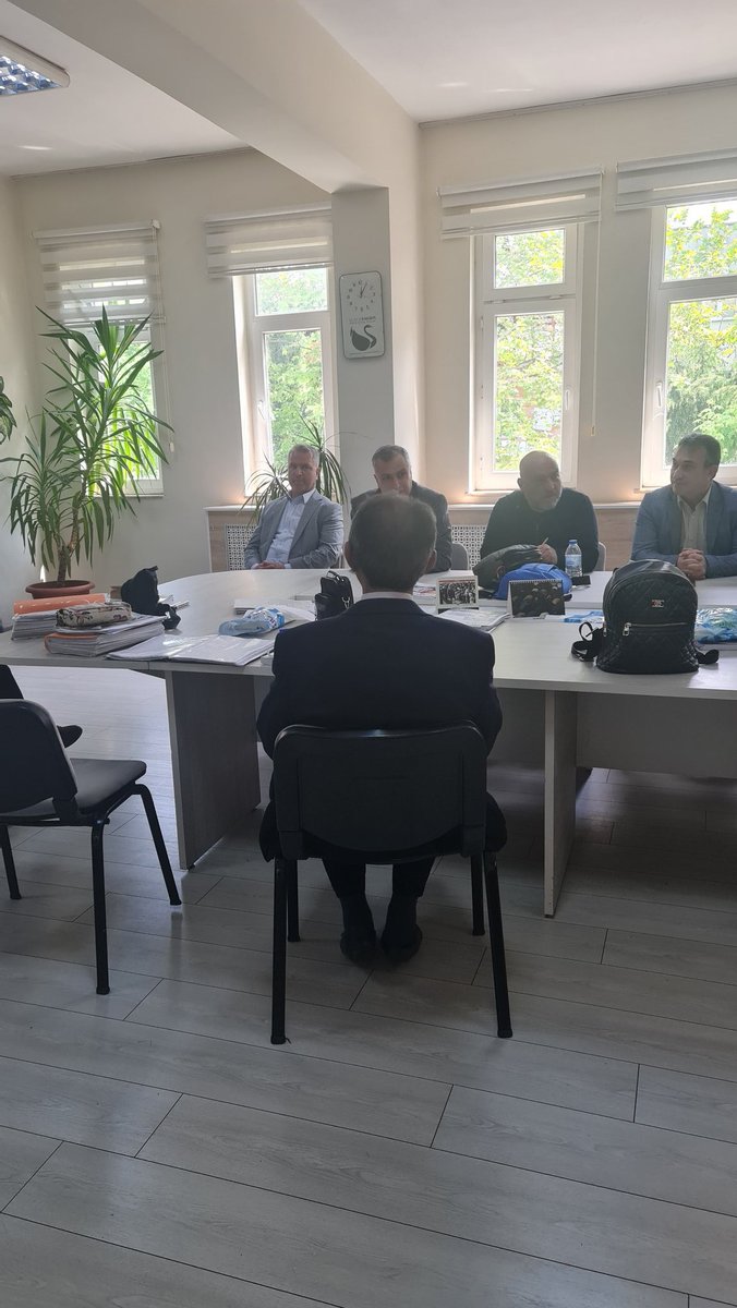 İlçe Millî Eğitim Müdürümüz Sayın <a href="/GurhanCokgezer/">Gürhan Çokgezer</a> ve Şube Müdürlerimize nazik 'Geçmiş Olsun.' ziyaretleri ve hoş sohbetleri için teşekkür ederiz.
<a href="/Osmangazi_MEM/">Osmangazi İlçe Milli Eğitim Müdürlüğü</a>