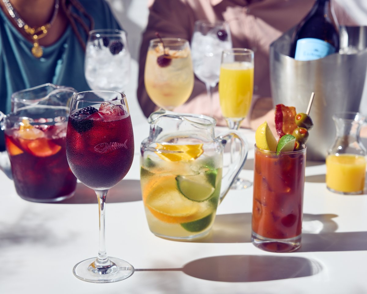 Brunch together this Mother's Day! 💐 💘

Enjoy brunch an hour early from 10 AM - 3 PM. Treat her to a special meal to show your love!

#Brunch #MothersDay #BonefishGrill