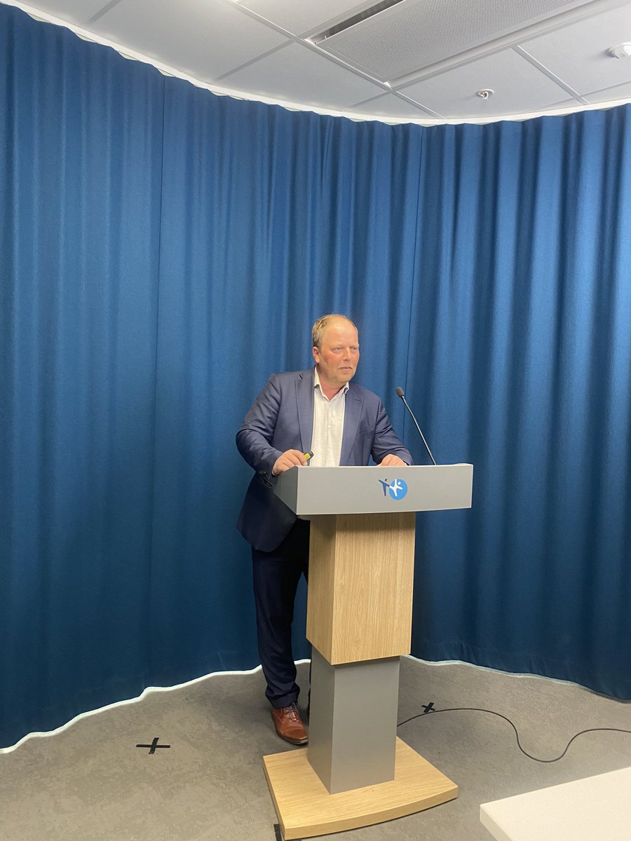 I dag har vi hatt lansering av ny rapport: Årsrapport 2019-2020, Selvmord under døgnopphold.
Om du ikke fikk med deg lanseringen kan du se den her: bcove.video/3pmaHlI

 Du kan lese rapporten på våre nettsider: med.uio.no/klinmed/forskn…