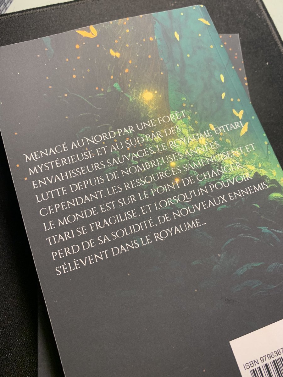🎁CONCOURS🎁

Pour fêter les 300 abonnés,  je vous fais gagner 3 exemplaires de mon premier roman de fantasy.

Advaita - Tome 1 : Le Prince et l'Orphelin (Partie 1/3) 

Pour tenter de remporter un exemplaire :
- RT ce tweet
- Follow <a href="/Joordangue/">Jordangue</a> + <a href="/AdvaitaUnivers/">Advaita</a> 

TAS 28/05