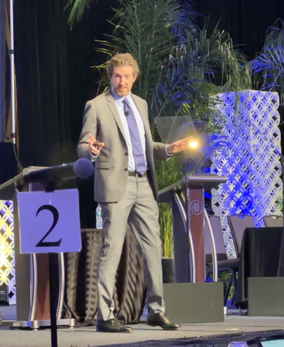 DrOverfieldMD's tweet photo. “The fastest way to develop a relationship with someone is to share a laugh”.

@DGlaucomflecken gives the Moreton lecture @RadiologyACR #ACR2023 #ACR100 

A wonderful, sincere human being in real life! ☺️

#Advocacy #SoMe 

@ACRRFS @ACRRAN @RADPAC https://t.co/lVGqG50Ed2