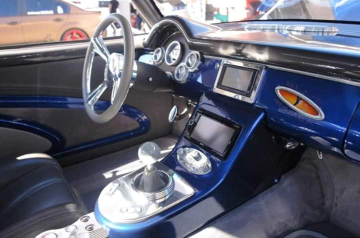 OldButNoSlow's tweet photo. Karmann Ghia con motor Viper V10 https://t.co/Pt1aSs0oD4