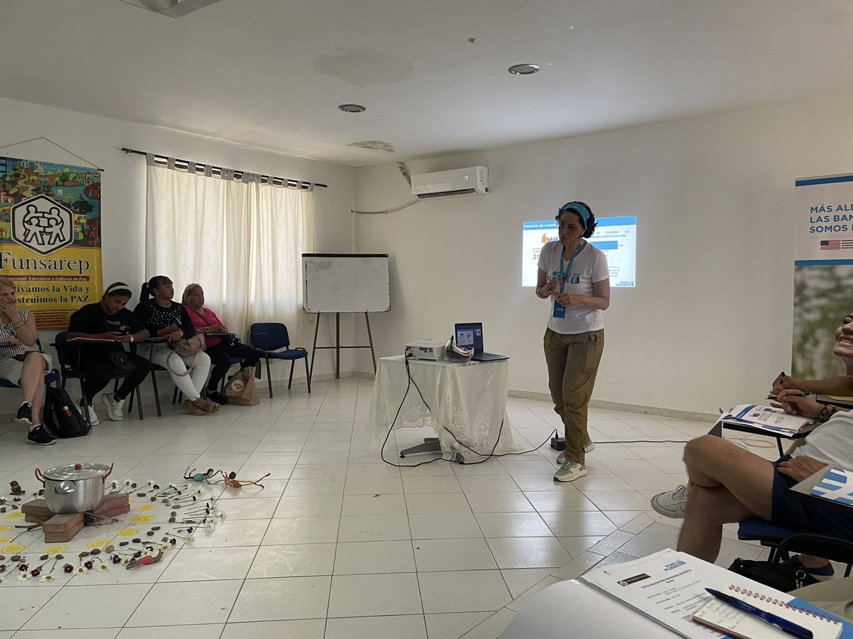 ProgramaMandela's tweet photo. Comenzamos la jornada junto a Onu mujeres Colombia, compartiendo las iniciativas con las lideresas de la comunidad de Santa Rita, en la sede de Funsarep.
#mujerescolombia #programamandela #adultosmayores https://t.co/Lv7ramBR29