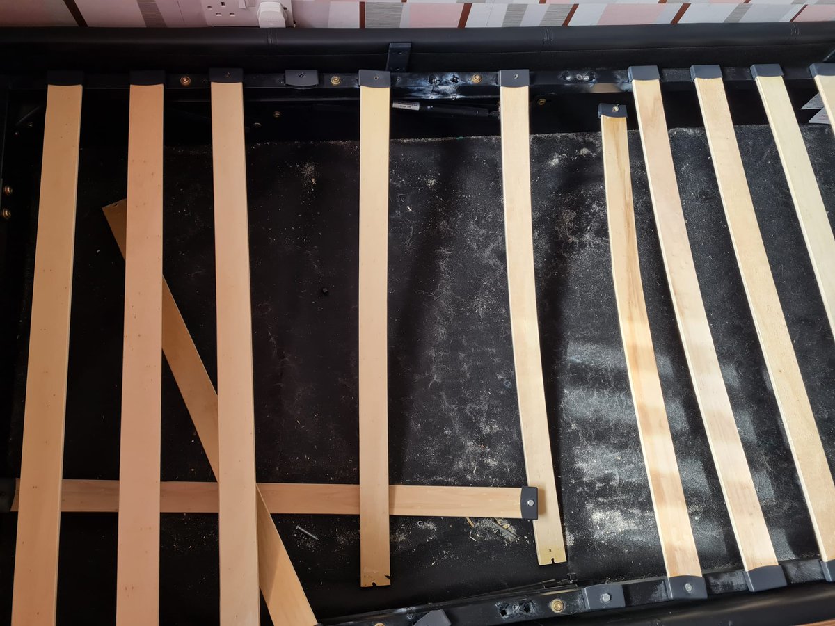wickystick's tweet photo. @ArgosHelpers why is it made so difficult to get a refund on an obviously faulty bed?Do you think it's ok that someone has to sleep on the floor because your bed has fallen apart? And your "helpline" want to send out a technician 😤 https://t.co/3v6ktJaDEF