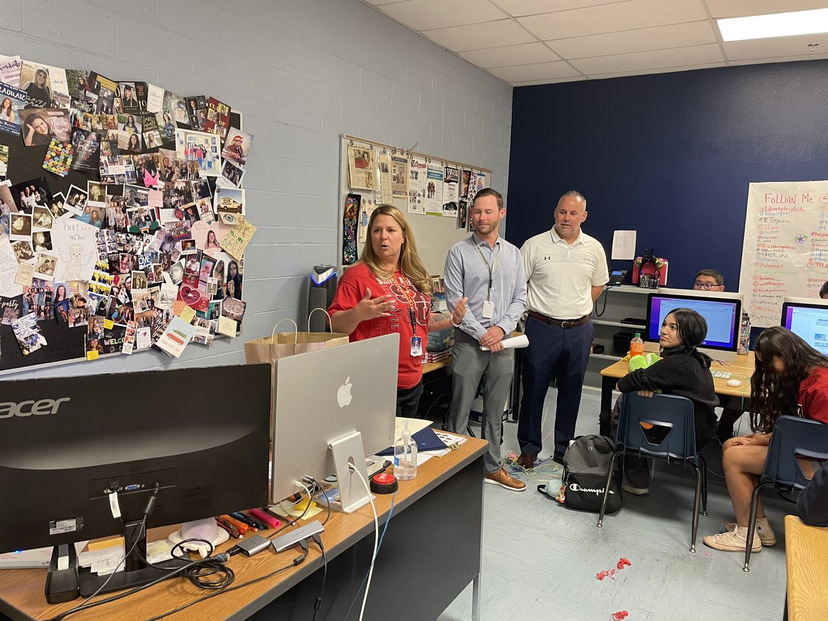 ClarkCountySch's tweet photo. With a little help from @MeowWolf we kicked off #TeacherAppreciationWeek by celebrating @LHSPats photography teacher and Exemplary Employee nominee Christine Pavesich. @CCSDEngage https://t.co/BTH5iVQg7x
