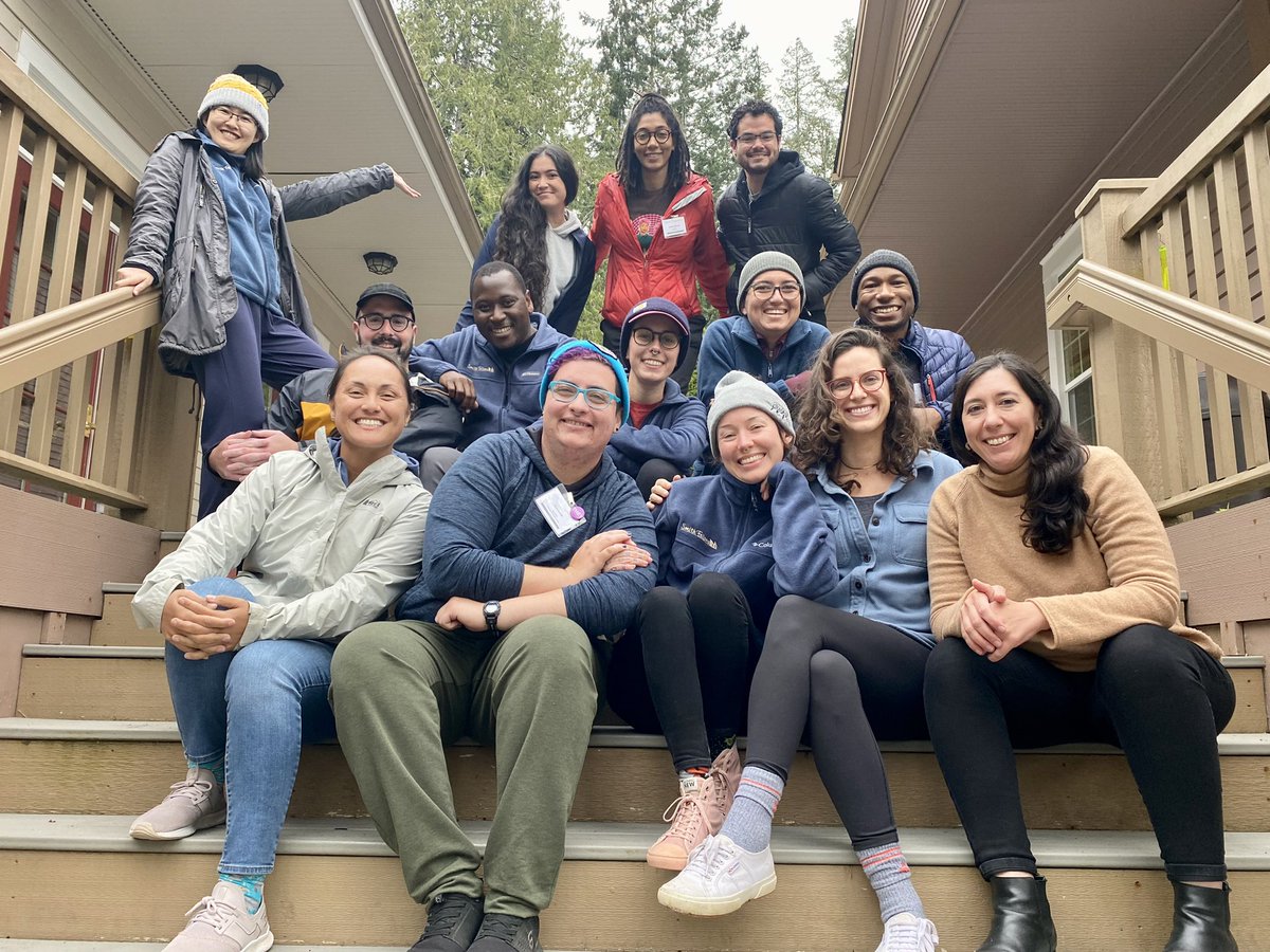SmithFellows's tweet photo. Spent the past week in the Pacific Northwest with the 2021, 2022, and 2023 cohorts of @SmithFellows! https://t.co/ca9KB6D2Lo