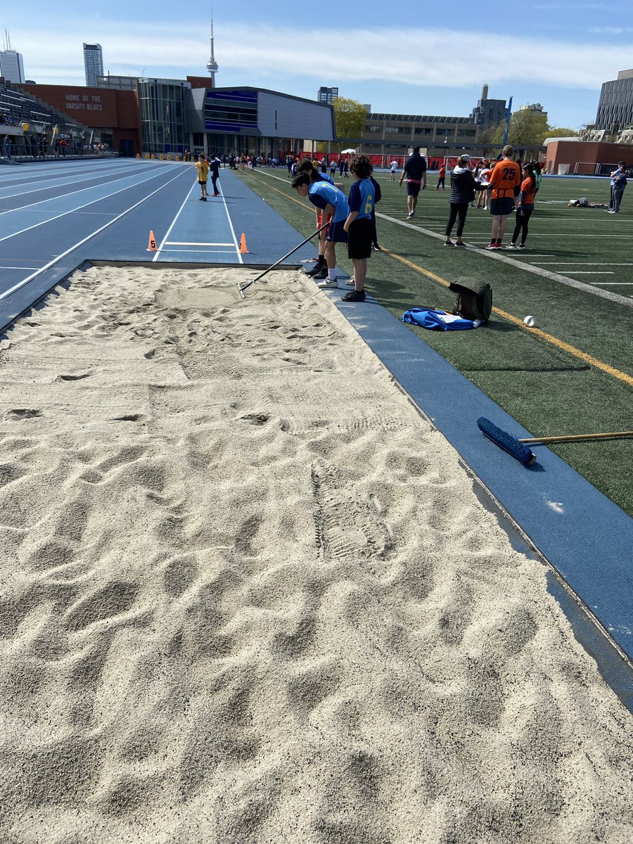 PF_TCDSB's tweet photo. Great day for Track and Field! Go Timberwolves! https://t.co/4cTtxRooHT