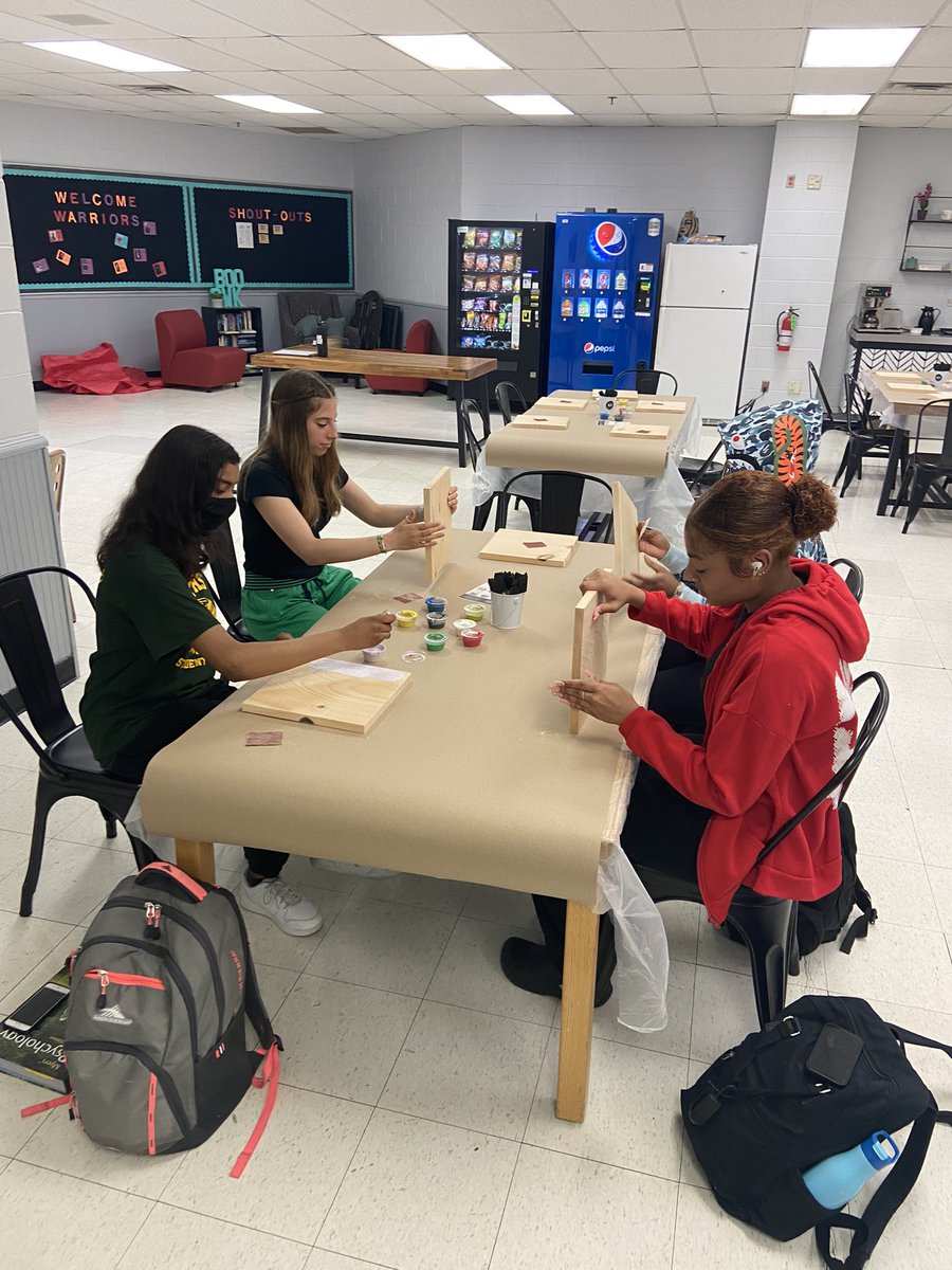 MeganVoitik's tweet photo. Come join us for a mental health awareness event and relaxation as you paint with Board and Brush! #mentalhealthmatters https://t.co/iHpf63CGuM