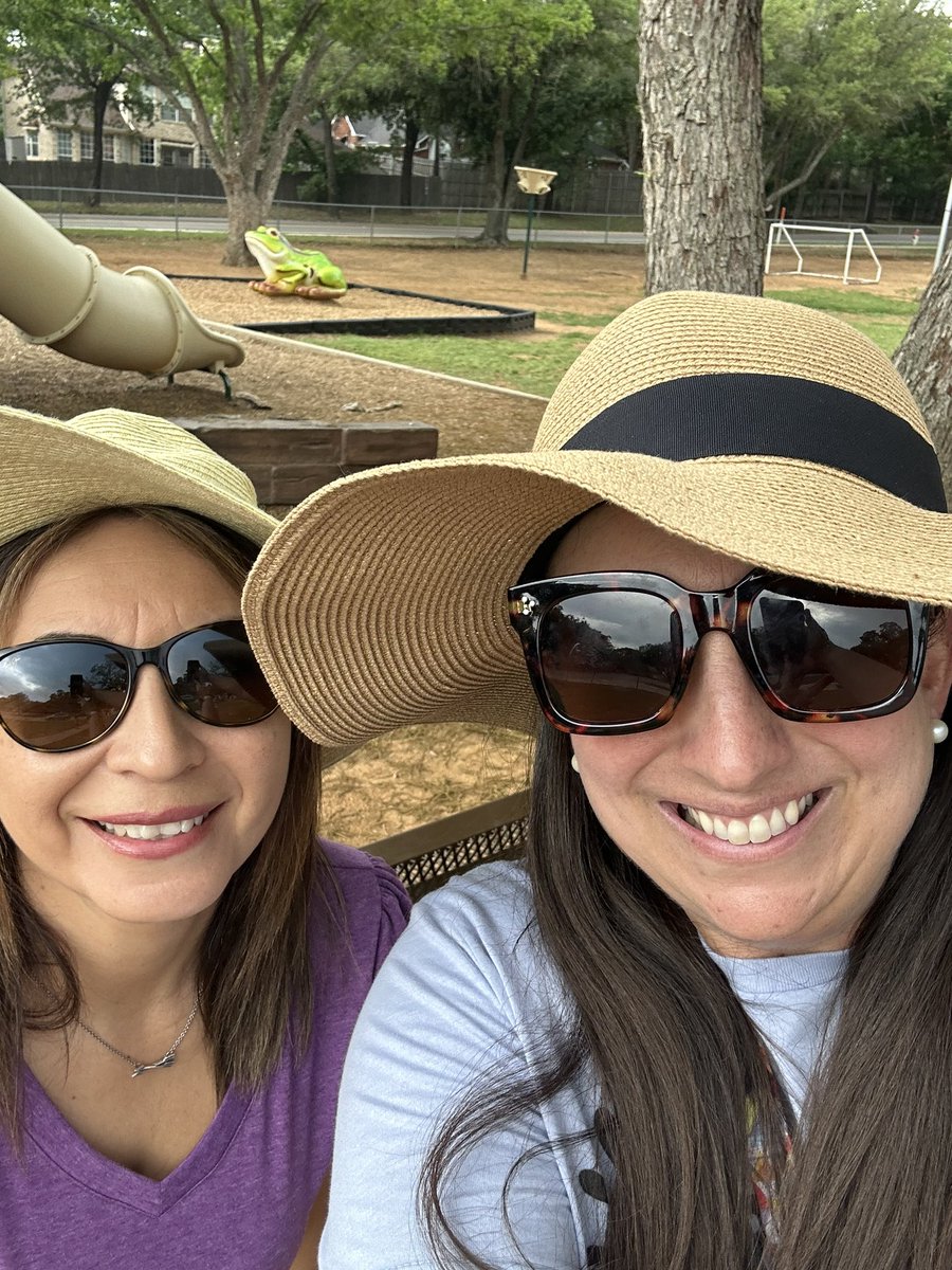 Sporting our “fanciest hats” for Derby Day at GES! #gesshineon @GESStars @EarlyGcisd